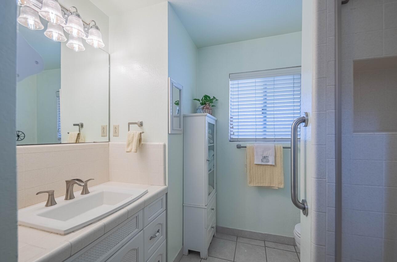 Detail Gallery Image 17 of 41 For 17777 Vierra Canyon Rd, Salinas,  CA 93907 - 3 Beds | 2 Baths