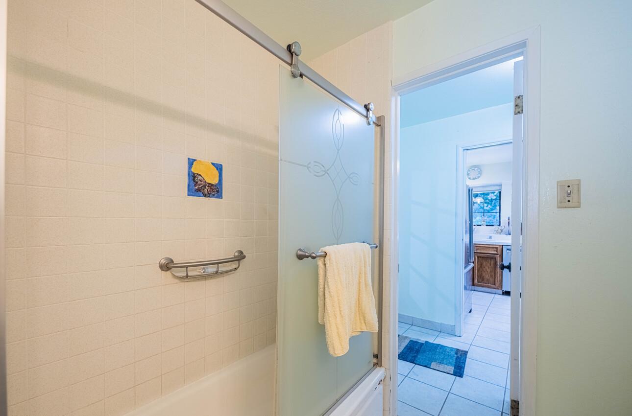 Detail Gallery Image 18 of 41 For 17777 Vierra Canyon Rd, Salinas,  CA 93907 - 3 Beds | 2 Baths