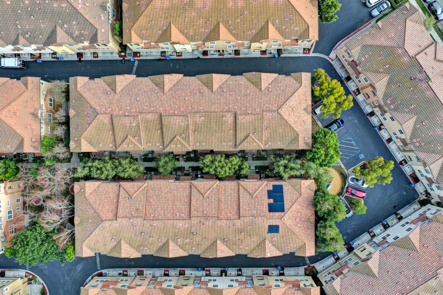 Detail Gallery Image 46 of 50 For 2174 Beech Cir, San Jose,  CA 95131 - 3 Beds | 3 Baths