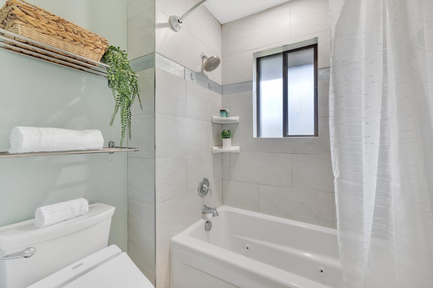 Photo #26: ML82029917 Listing: Photo #26