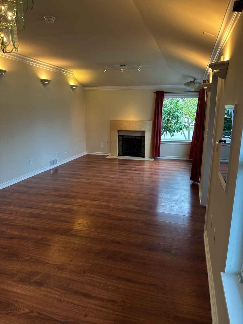 Detail Gallery Image 9 of 12 For 2797 Massachusetts Ave, Redwood City,  CA 94061 - 3 Beds | 1/1 Baths