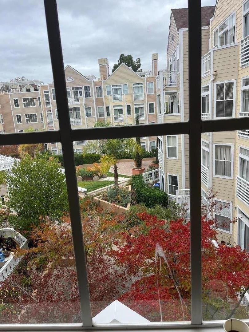 Detail Gallery Image 2 of 24 For 550 Ortega #B327,  Mountain View,  CA 94040 - 2 Beds | 1 Baths