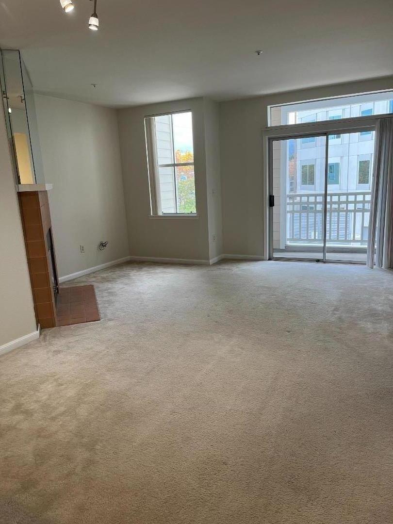 Detail Gallery Image 5 of 24 For 550 Ortega #B327,  Mountain View,  CA 94040 - 2 Beds | 1 Baths