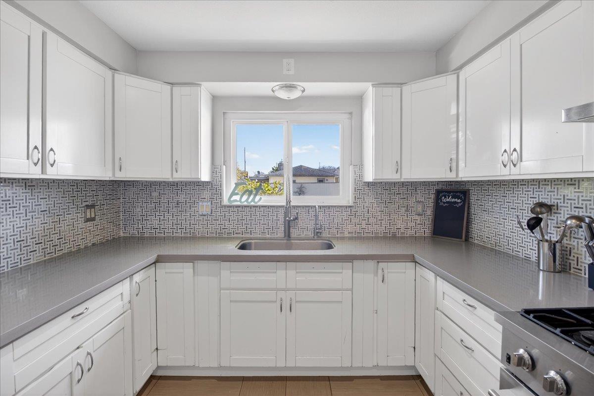 Detail Gallery Image 16 of 58 For 323 San Miguel Ave, Salinas,  CA 93901 - 7 Beds | 4/1 Baths