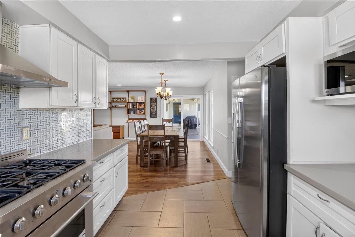 Detail Gallery Image 17 of 58 For 323 San Miguel Ave, Salinas,  CA 93901 - 7 Beds | 4/1 Baths