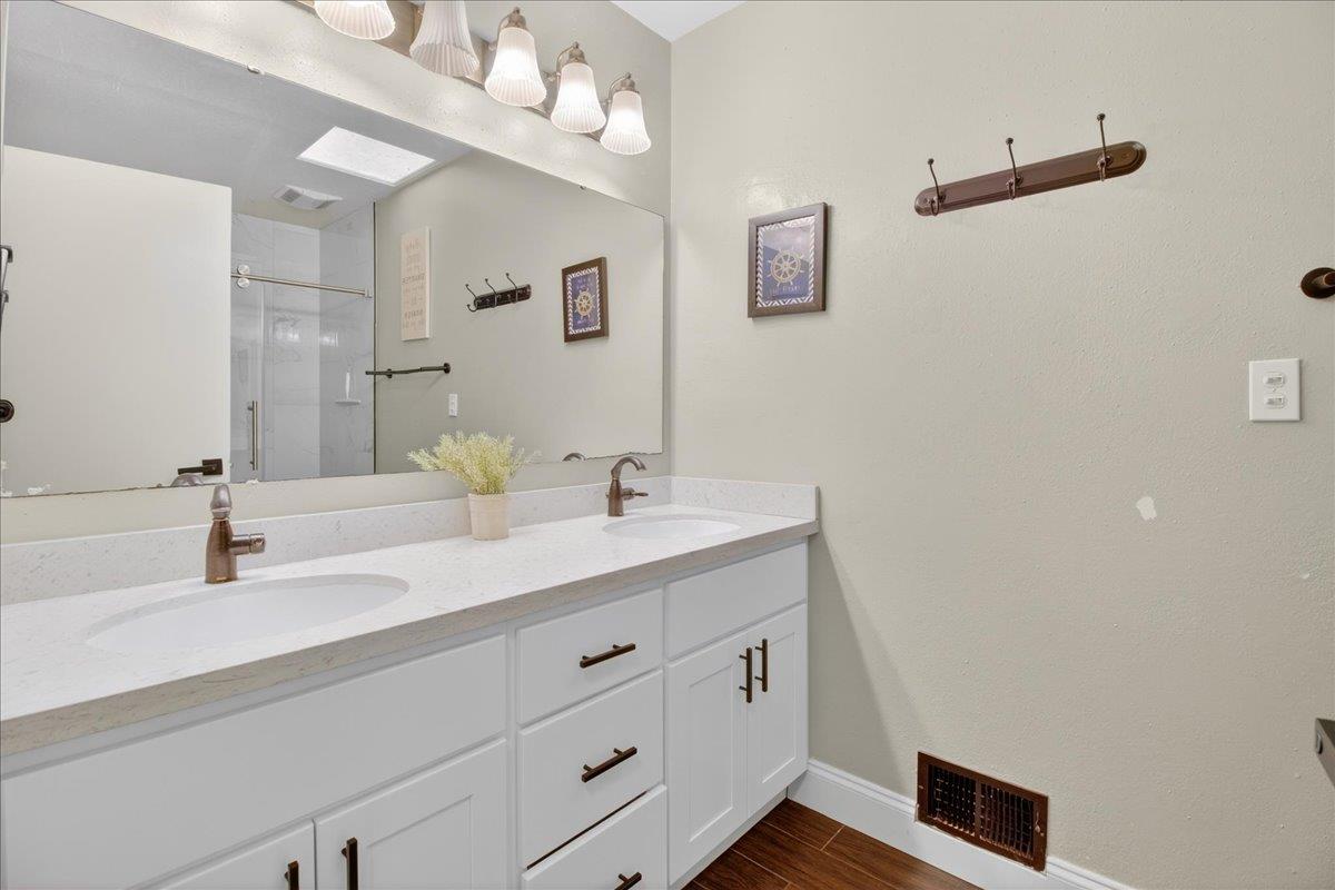 Detail Gallery Image 39 of 58 For 323 San Miguel Ave, Salinas,  CA 93901 - 7 Beds | 4/1 Baths