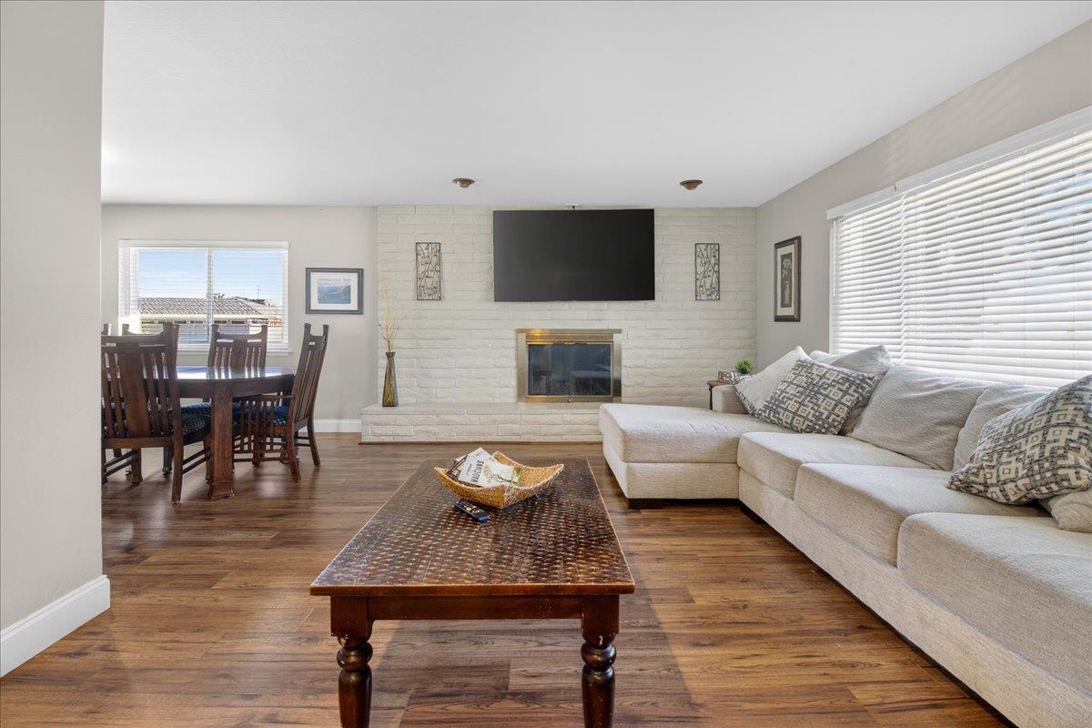 Detail Gallery Image 5 of 58 For 323 San Miguel Ave, Salinas,  CA 93901 - 7 Beds | 4/1 Baths