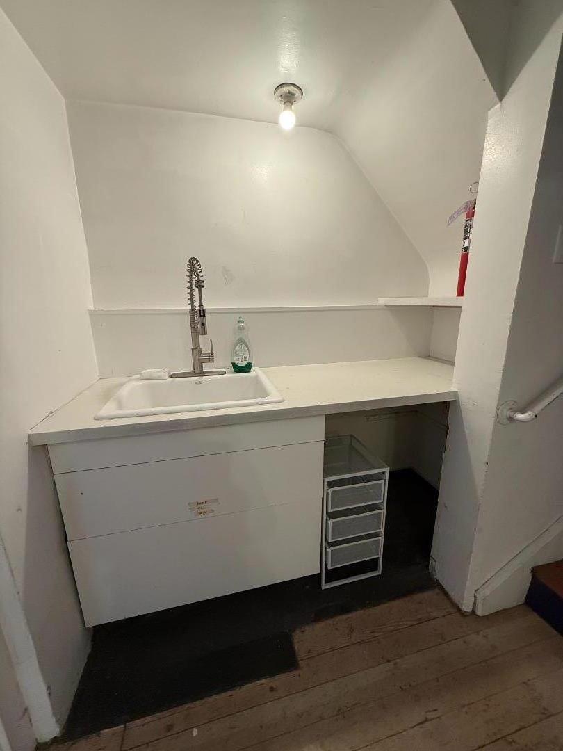 Detail Gallery Image 13 of 17 For 911 Valencia St, San Francisco,  CA 94110 - – Beds | – Baths