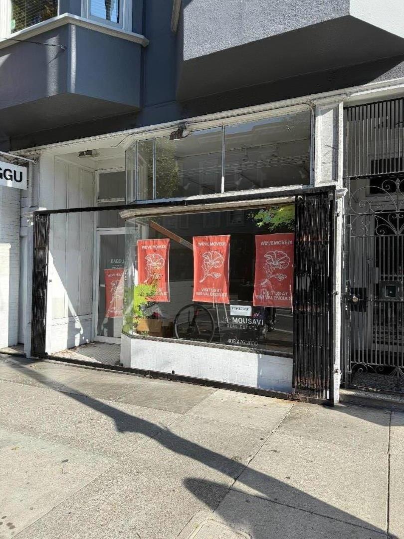 Detail Gallery Image 2 of 17 For 911 Valencia St, San Francisco,  CA 94110 - – Beds | – Baths