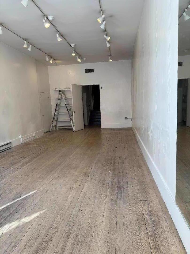 Detail Gallery Image 7 of 17 For 911 Valencia St, San Francisco,  CA 94110 - – Beds | – Baths