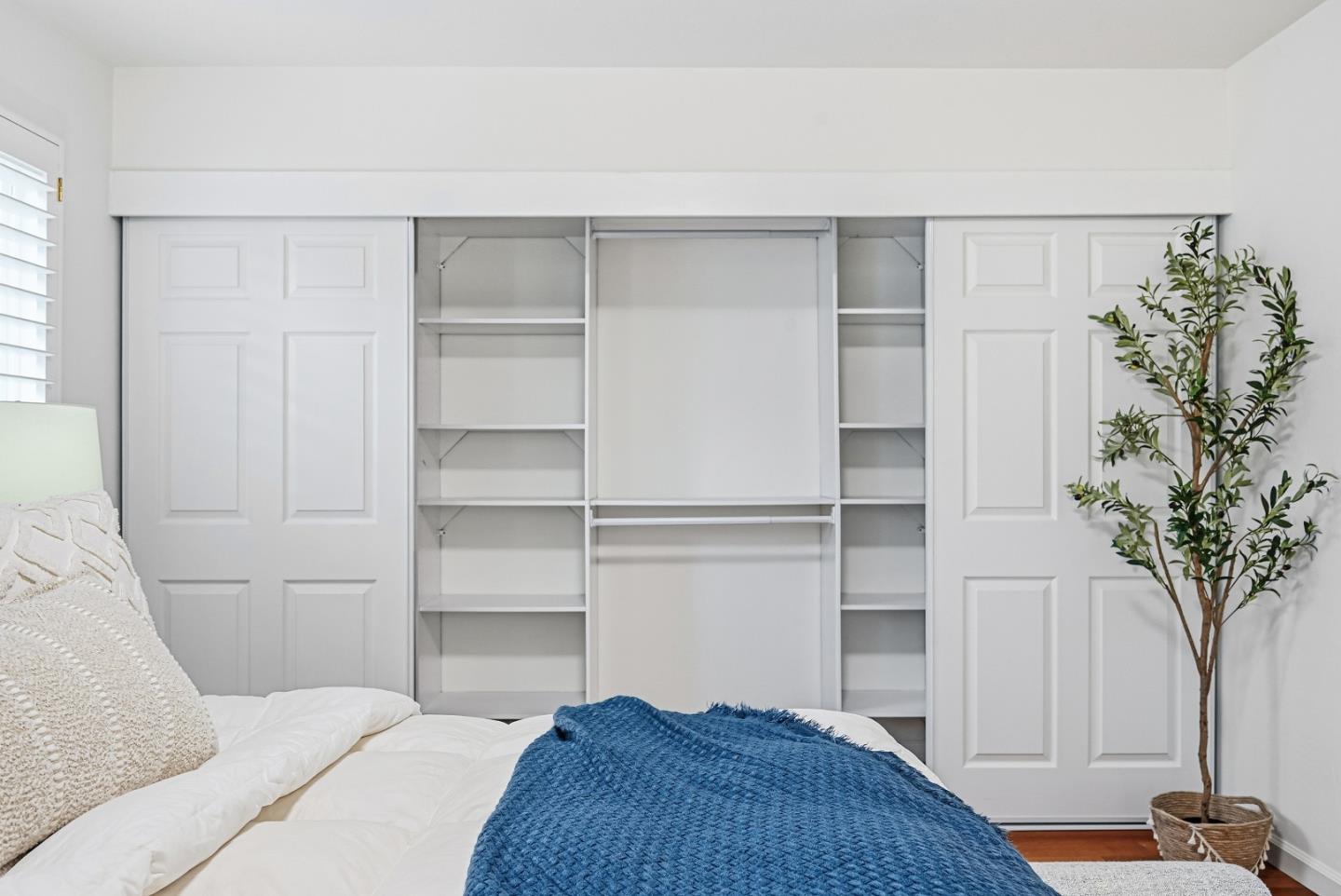 Detail Gallery Image 29 of 41 For 430 Juniper Ct, Sunnyvale,  CA 94086 - 4 Beds | 2 Baths