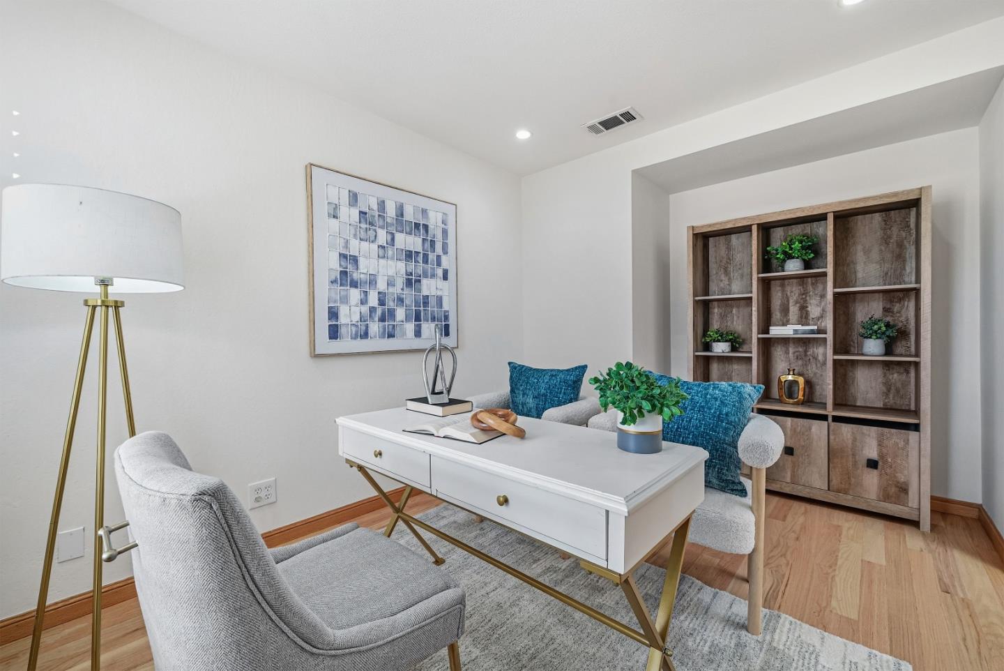 Detail Gallery Image 30 of 41 For 430 Juniper Ct, Sunnyvale,  CA 94086 - 4 Beds | 2 Baths