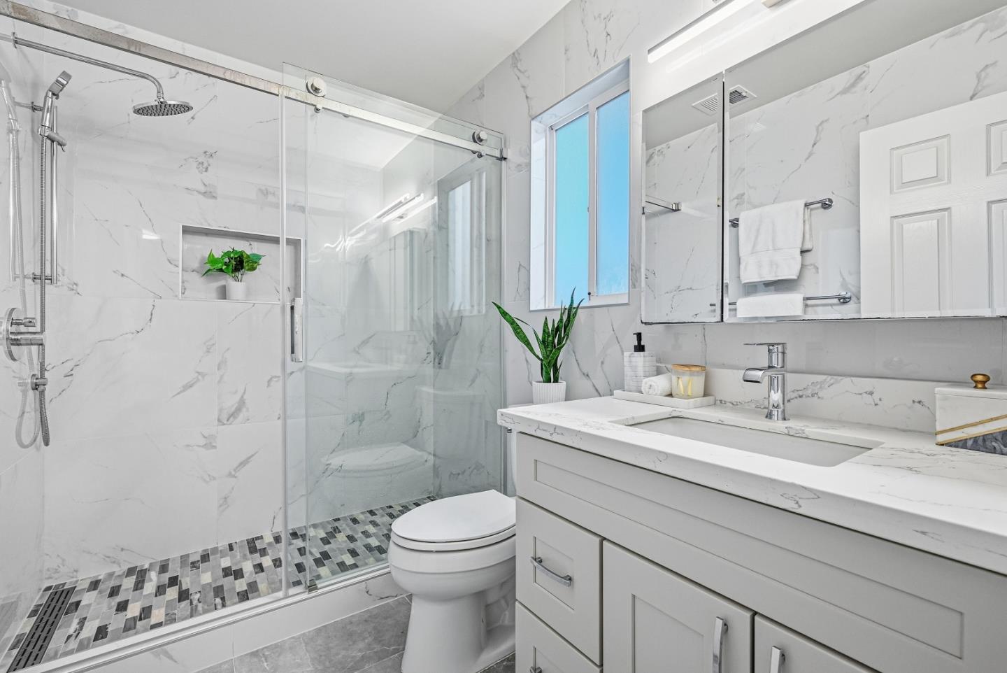 Detail Gallery Image 32 of 41 For 430 Juniper Ct, Sunnyvale,  CA 94086 - 4 Beds | 2 Baths