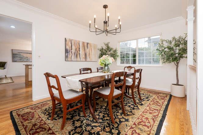 Detail Gallery Image 8 of 27 For 906 Bluebell Way, Sunnyvale,  CA 94086 - 4 Beds | 3 Baths