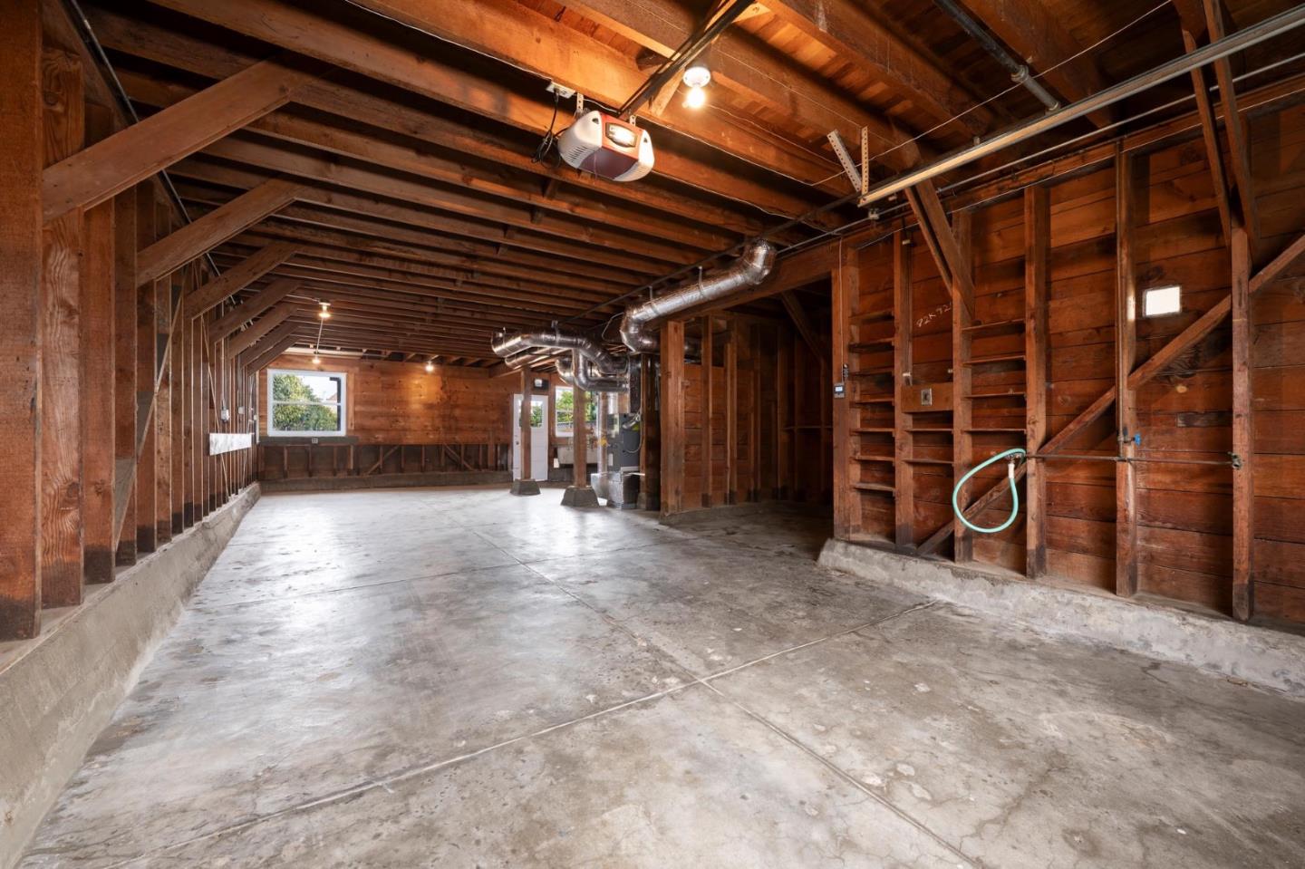 Detail Gallery Image 12 of 17 For 263 Somerset St, San Francisco,  CA 94134 - 2 Beds | 1 Baths