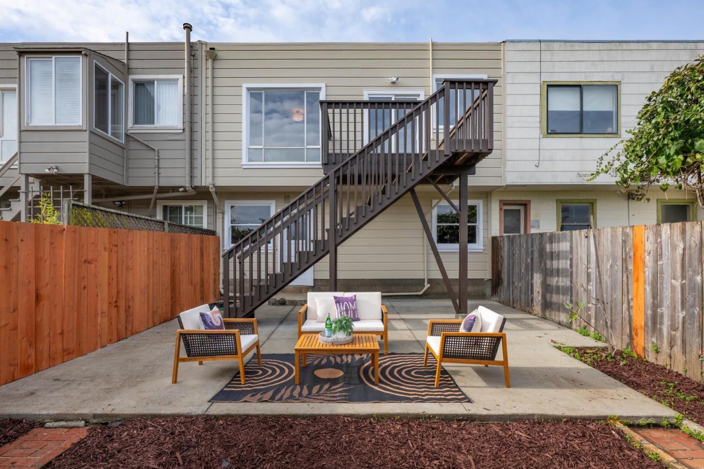 Detail Gallery Image 16 of 17 For 263 Somerset St, San Francisco,  CA 94134 - 2 Beds | 1 Baths