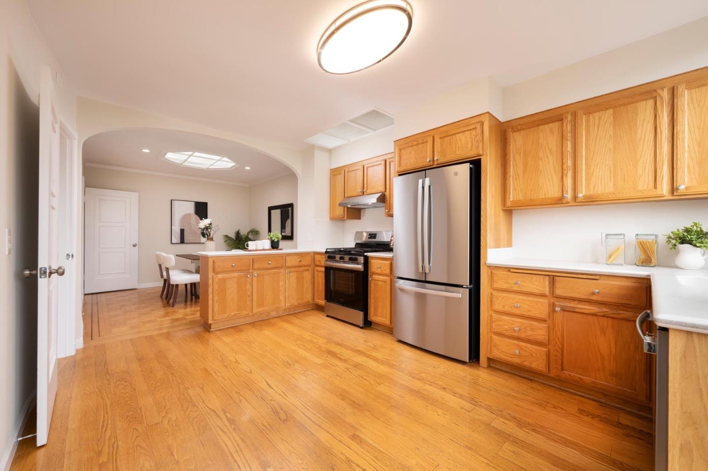 Detail Gallery Image 8 of 17 For 263 Somerset St, San Francisco,  CA 94134 - 2 Beds | 1 Baths