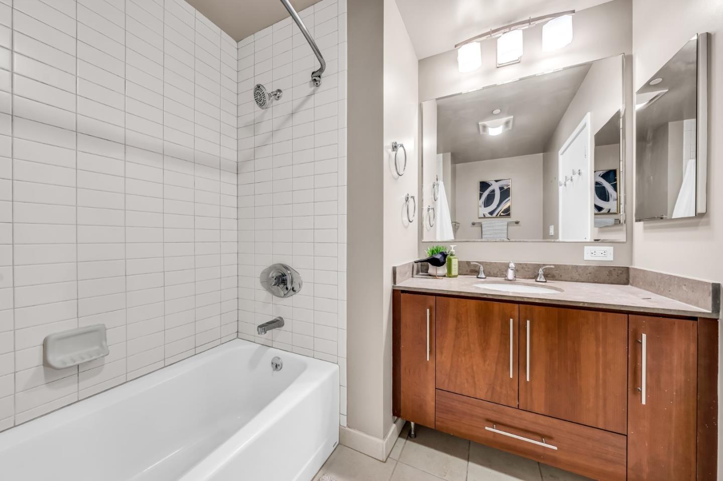 Detail Gallery Image 25 of 74 For 88 E San Fernando St #1403,  San Jose,  CA 95113 - 2 Beds | 2/1 Baths