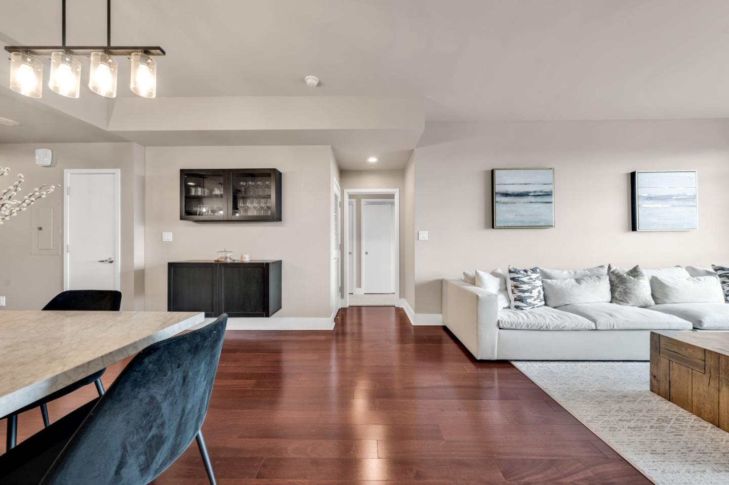 Detail Gallery Image 8 of 74 For 88 E San Fernando St #1403,  San Jose,  CA 95113 - 2 Beds | 2/1 Baths