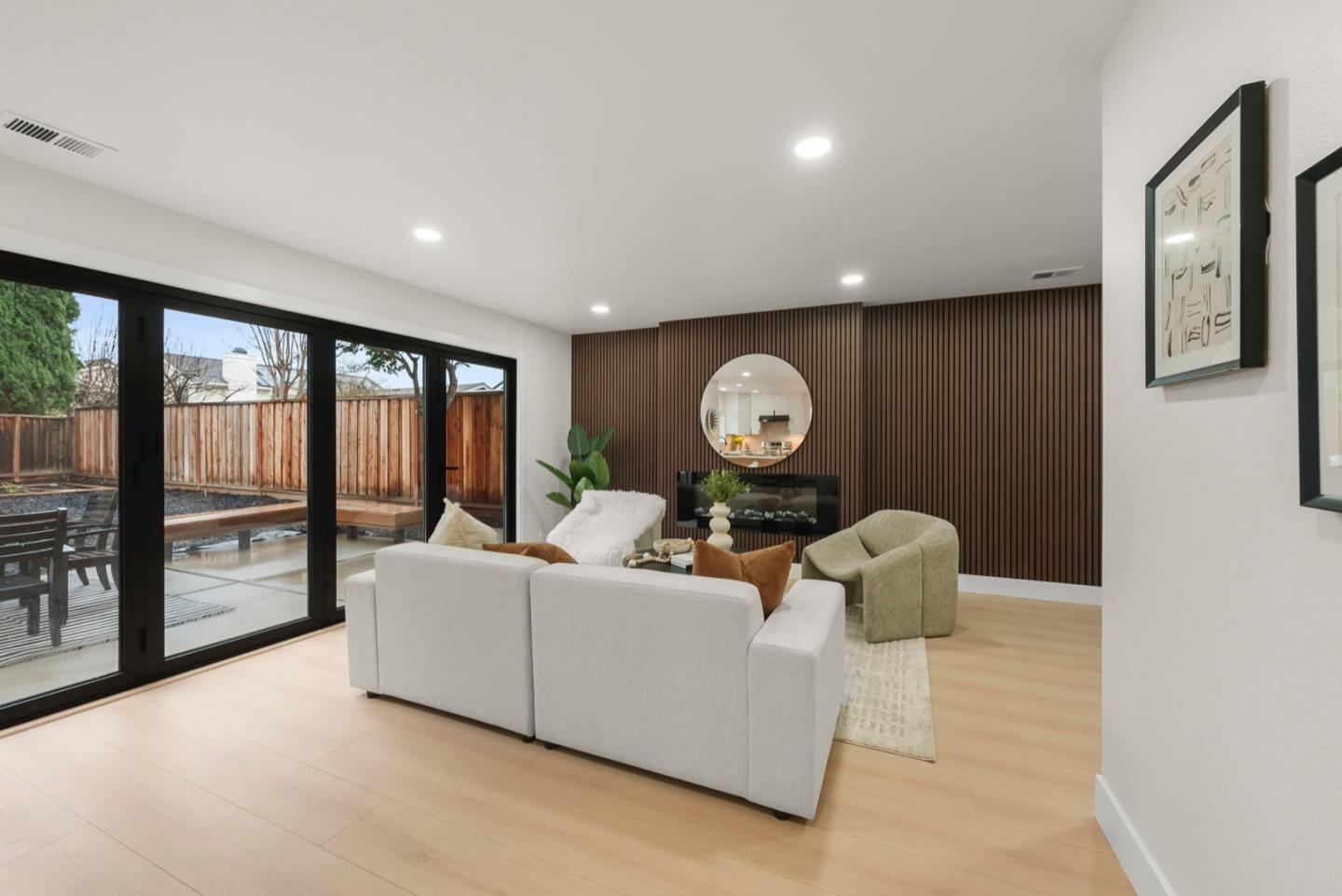 Detail Gallery Image 14 of 48 For 5276 Rooster Dr, San Jose,  CA 95136 - 4 Beds | 2/1 Baths