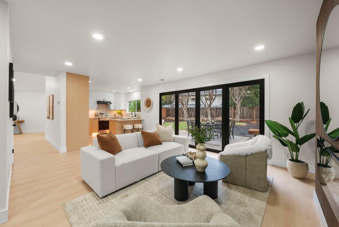 Detail Gallery Image 15 of 48 For 5276 Rooster Dr, San Jose,  CA 95136 - 4 Beds | 2/1 Baths