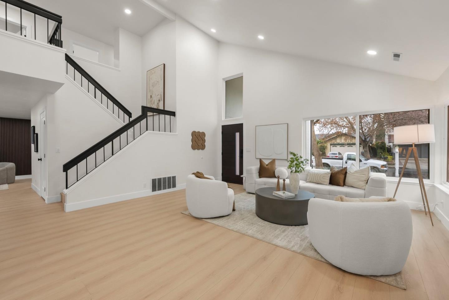 Detail Gallery Image 2 of 48 For 5276 Rooster Dr, San Jose,  CA 95136 - 4 Beds | 2/1 Baths