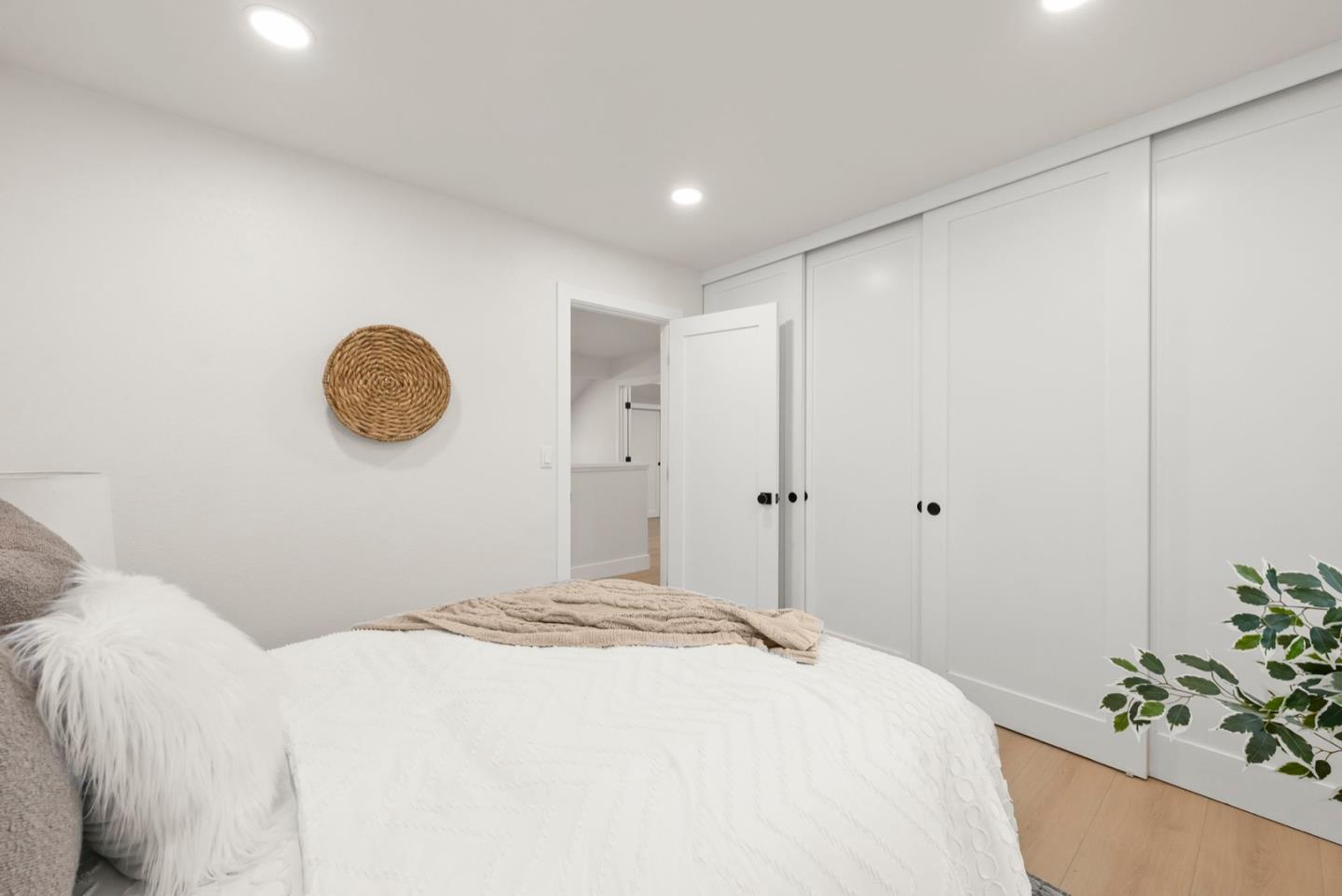 Detail Gallery Image 27 of 48 For 5276 Rooster Dr, San Jose,  CA 95136 - 4 Beds | 2/1 Baths