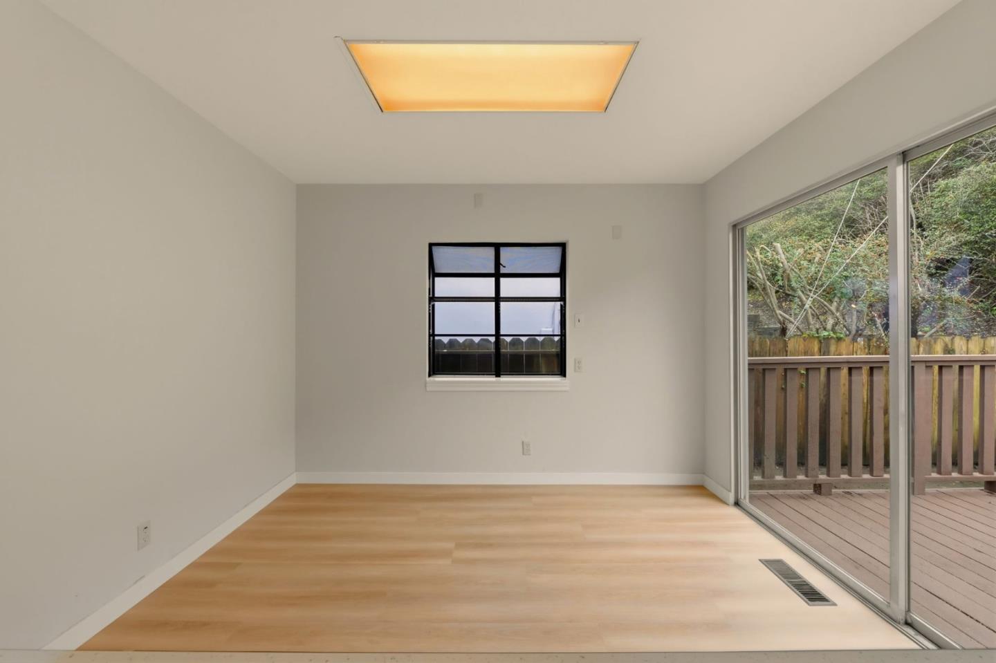 Detail Gallery Image 13 of 58 For 261 Del Norte Dr, San Bruno,  CA 94066 - 3 Beds | 2 Baths