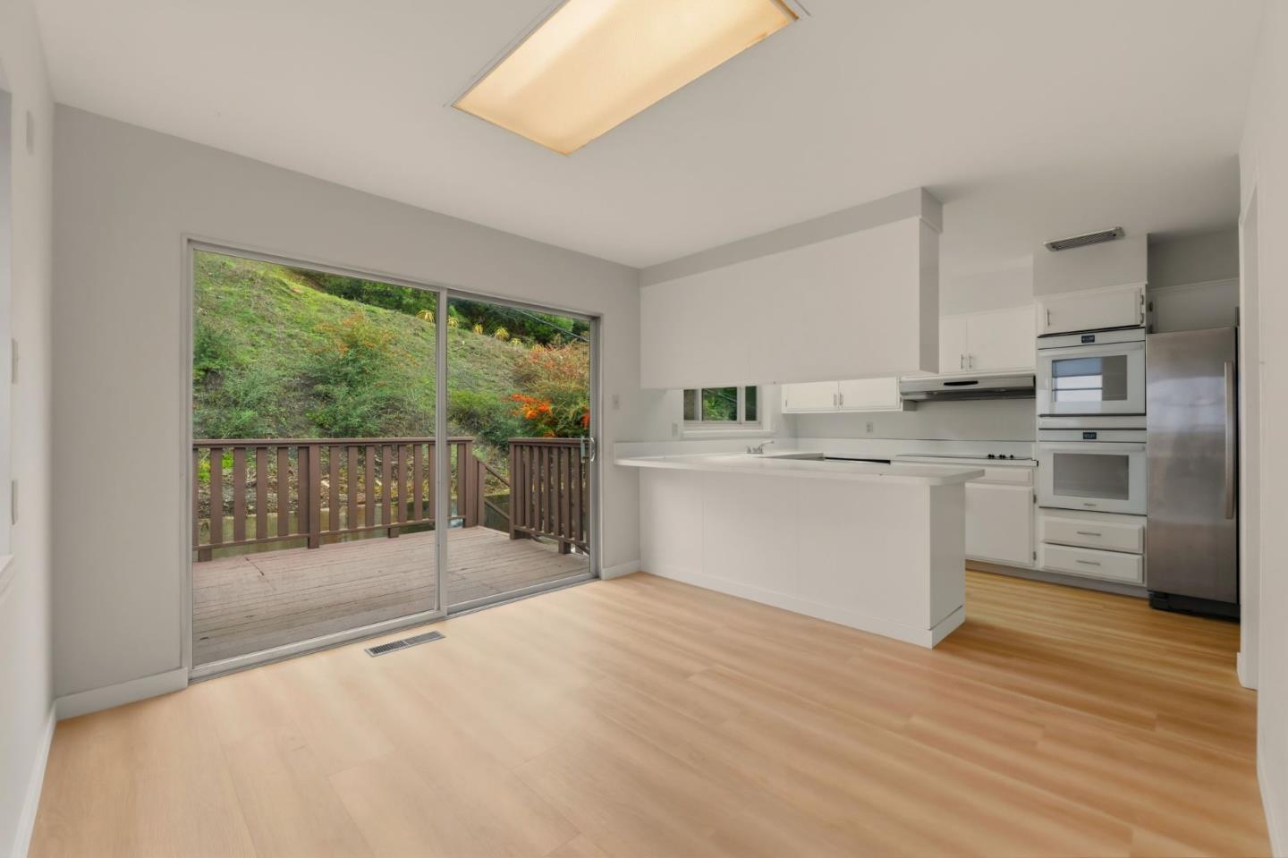 Detail Gallery Image 15 of 58 For 261 Del Norte Dr, San Bruno,  CA 94066 - 3 Beds | 2 Baths