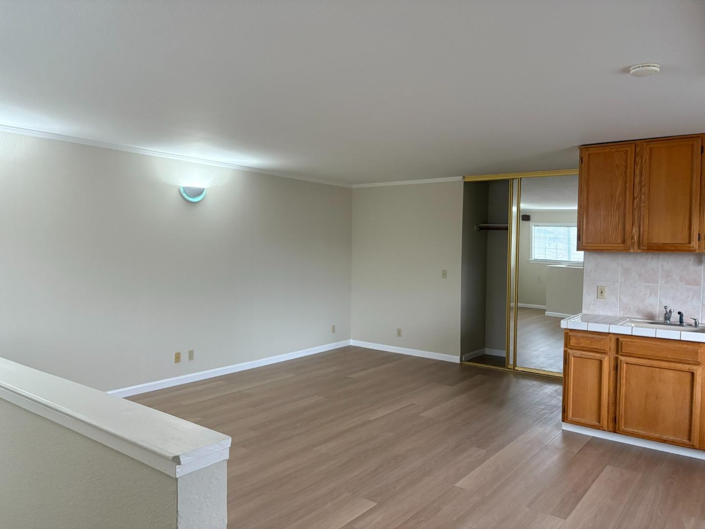 Detail Gallery Image 4 of 9 For 712b Madison Ave, Redwood City,  CA 94061 - 0 Beds | 1 Baths