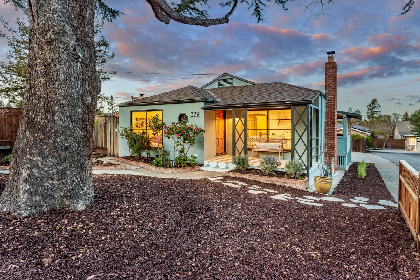 Detail Gallery Image 28 of 30 For 379 Alameda De Las Pulgas, Redwood City,  CA 94062 - 2 Beds | 1/1 Baths