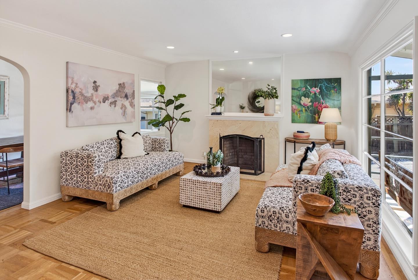 Detail Gallery Image 7 of 30 For 379 Alameda De Las Pulgas, Redwood City,  CA 94062 - 2 Beds | 1/1 Baths