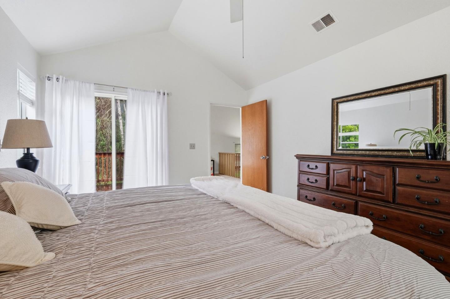 Detail Gallery Image 23 of 43 For 303 Dry Creek Rd, Aptos,  CA 95003 - 3 Beds | 2/1 Baths