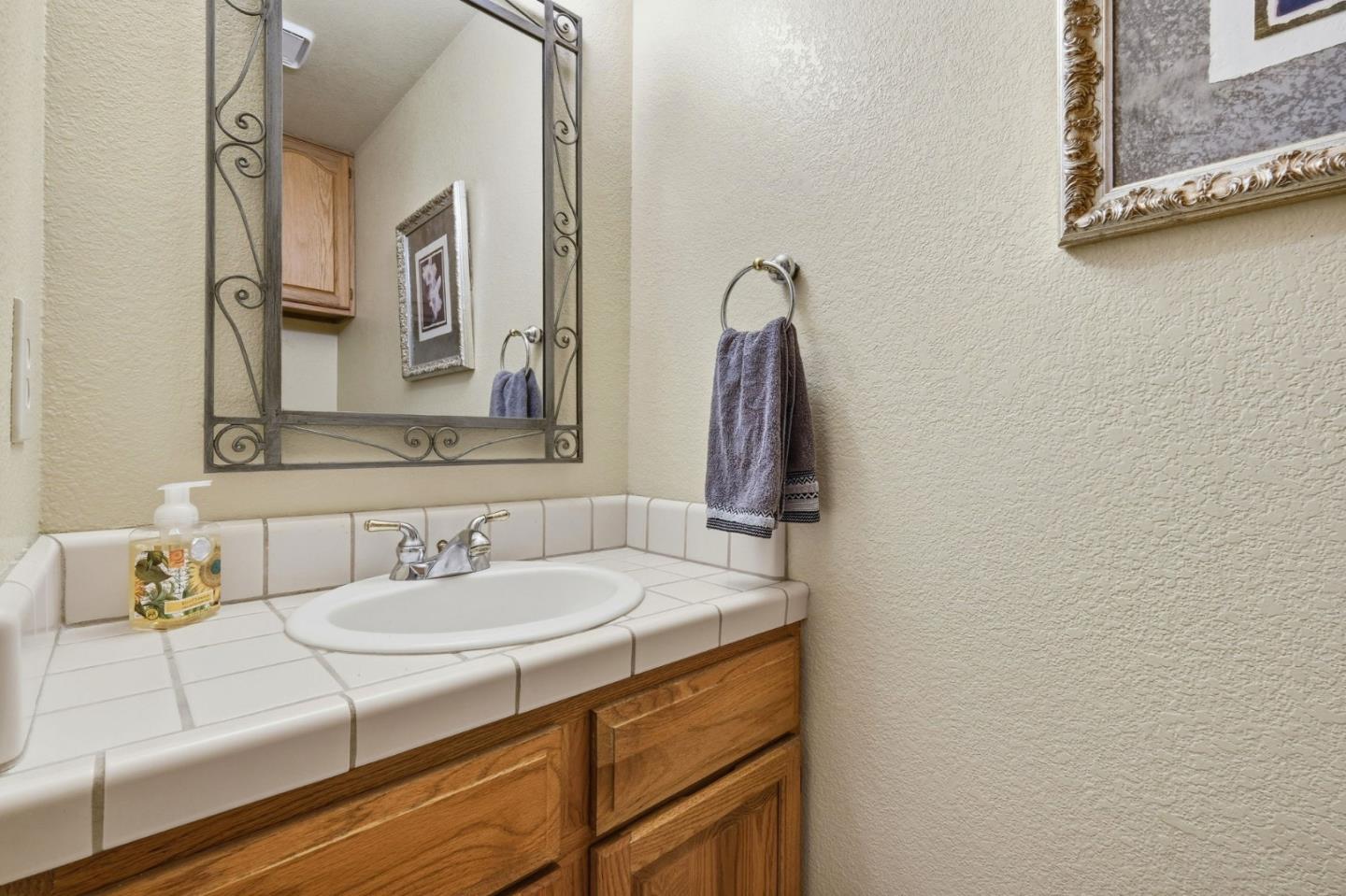 Detail Gallery Image 31 of 43 For 303 Dry Creek Rd, Aptos,  CA 95003 - 3 Beds | 2/1 Baths