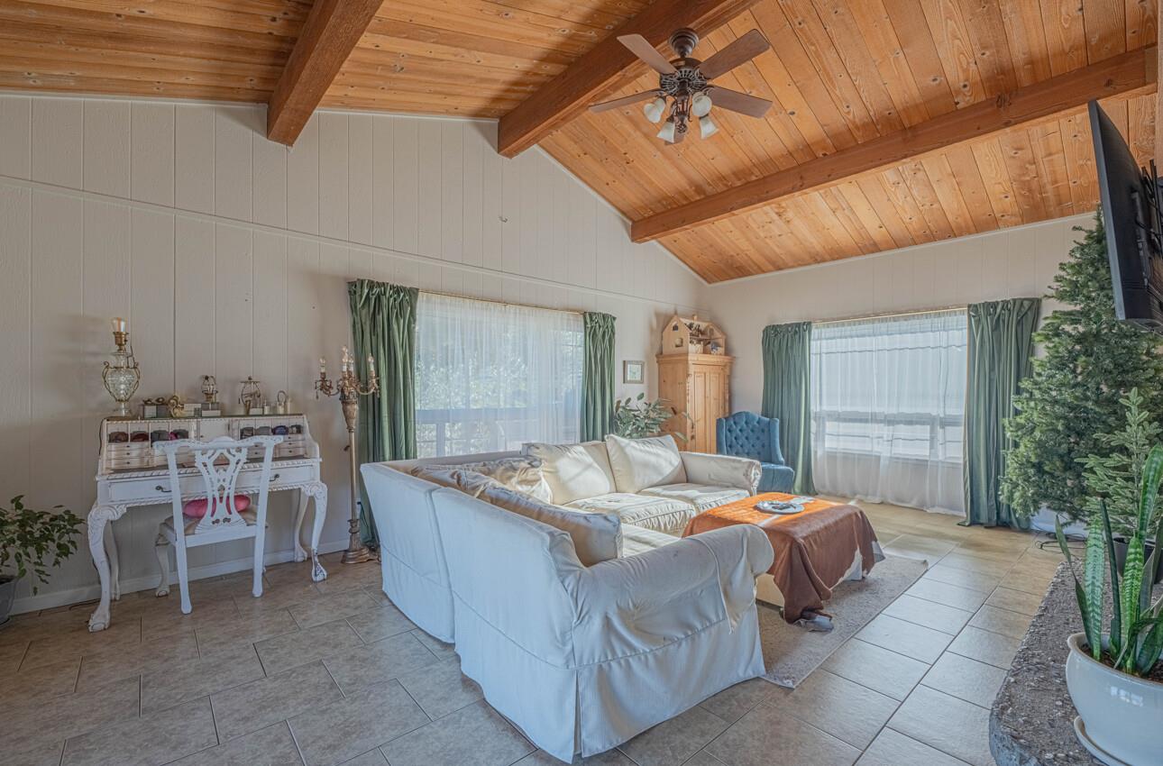 Detail Gallery Image 27 of 77 For 844 River Rd, Salinas,  CA 93908 - 3 Beds | 3 Baths