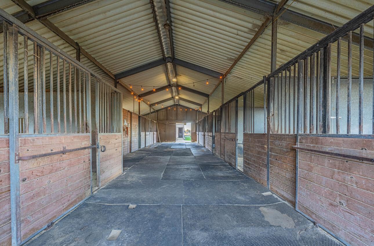 Detail Gallery Image 65 of 77 For 844 River Rd, Salinas,  CA 93908 - 3 Beds | 3 Baths