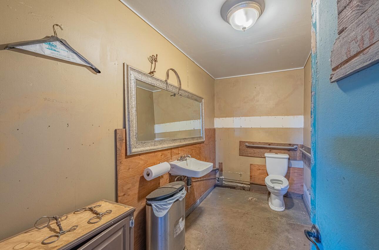 Detail Gallery Image 72 of 77 For 844 River Rd, Salinas,  CA 93908 - 3 Beds | 3 Baths