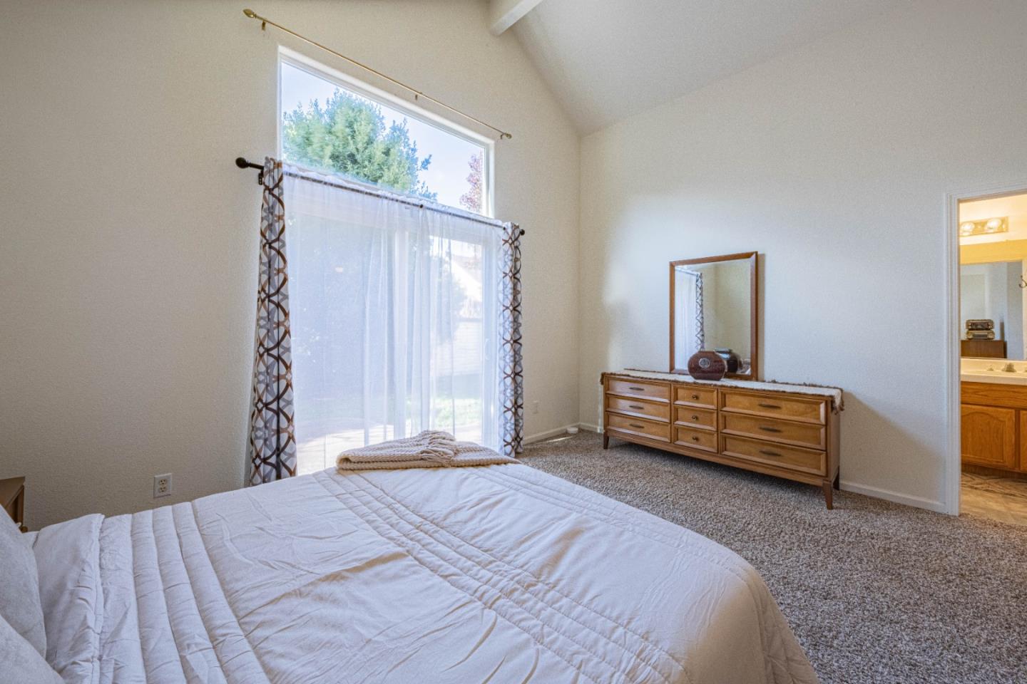 Detail Gallery Image 25 of 41 For 1637 Marshfield Ct, Salinas,  CA 93906 - 3 Beds | 2 Baths