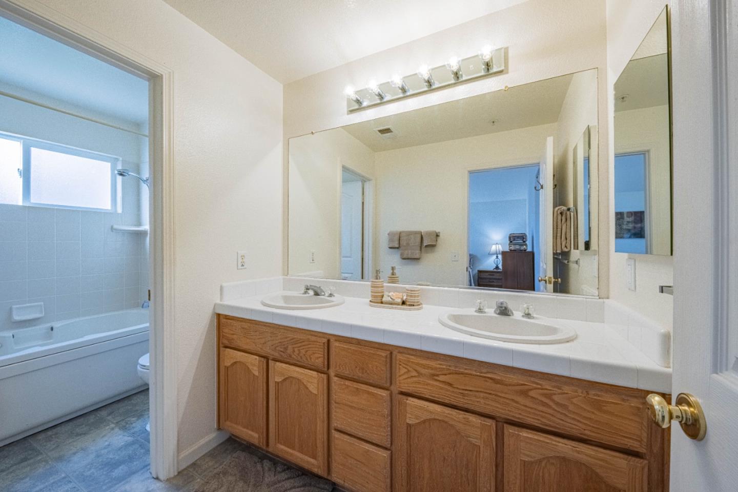 Detail Gallery Image 26 of 41 For 1637 Marshfield Ct, Salinas,  CA 93906 - 3 Beds | 2 Baths