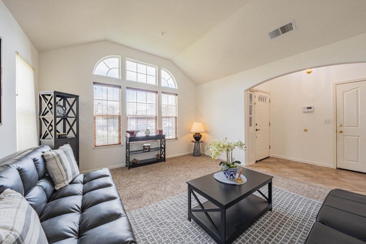 Detail Gallery Image 6 of 41 For 1637 Marshfield Ct, Salinas,  CA 93906 - 3 Beds | 2 Baths