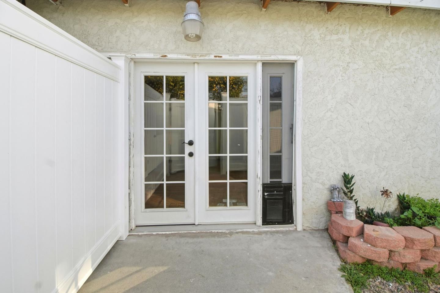 Detail Gallery Image 16 of 20 For 15515 Harvest Ave #B,  Norwalk,  CA 90650 - 1 Beds | 1 Baths