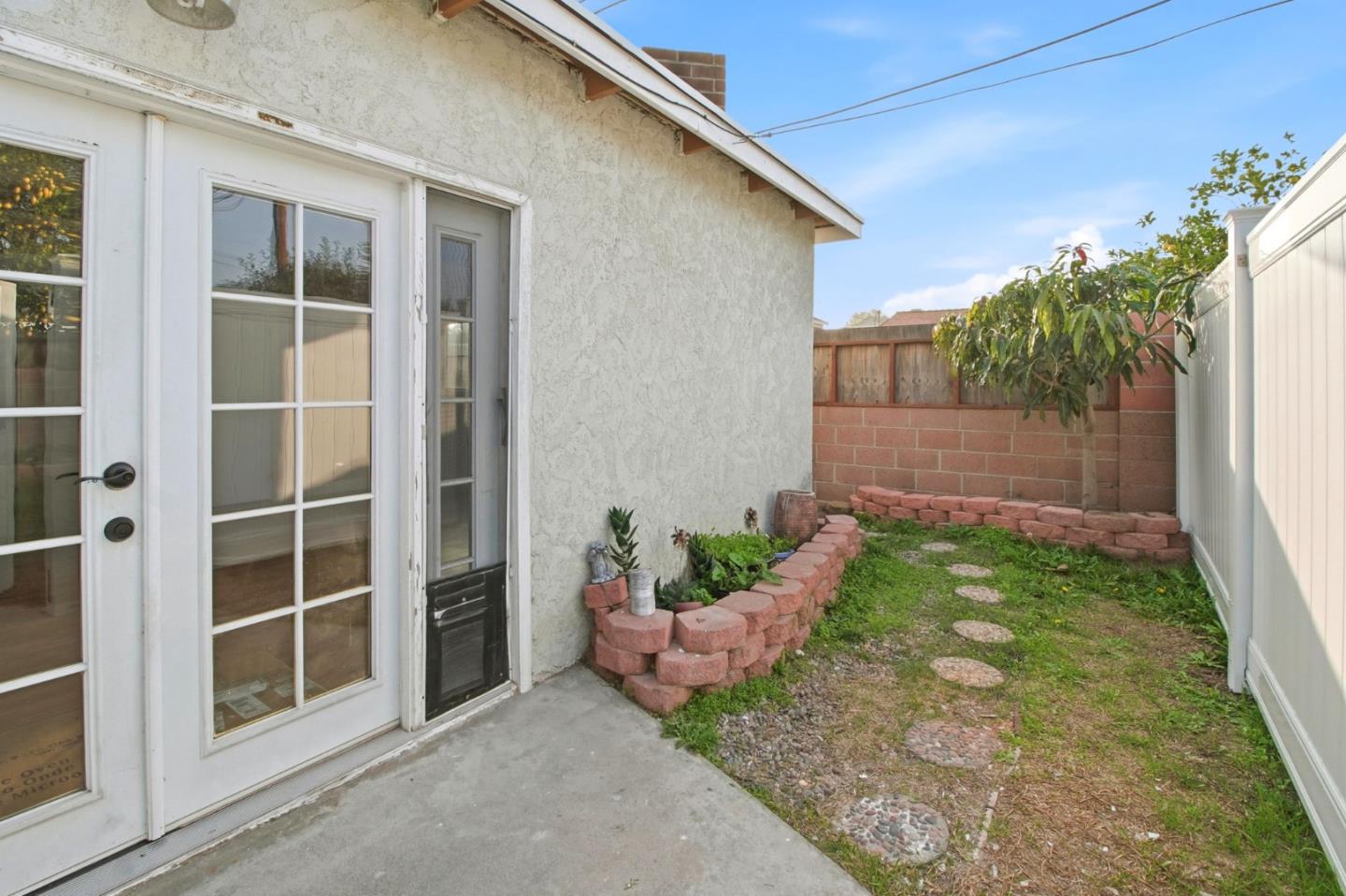 Detail Gallery Image 17 of 20 For 15515 Harvest Ave #B,  Norwalk,  CA 90650 - 1 Beds | 1 Baths