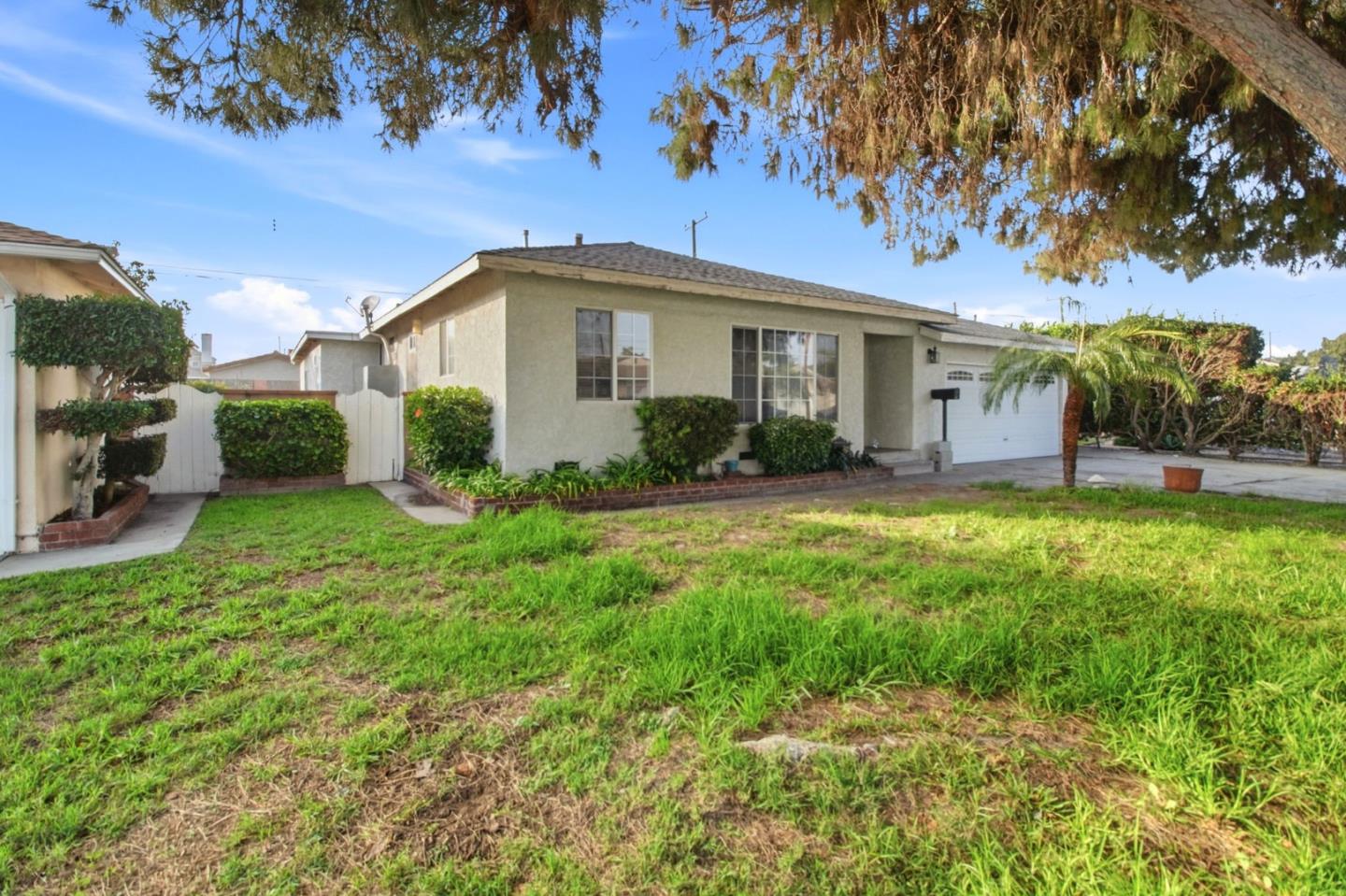 Detail Gallery Image 2 of 20 For 15515 Harvest Ave #B,  Norwalk,  CA 90650 - 1 Beds | 1 Baths