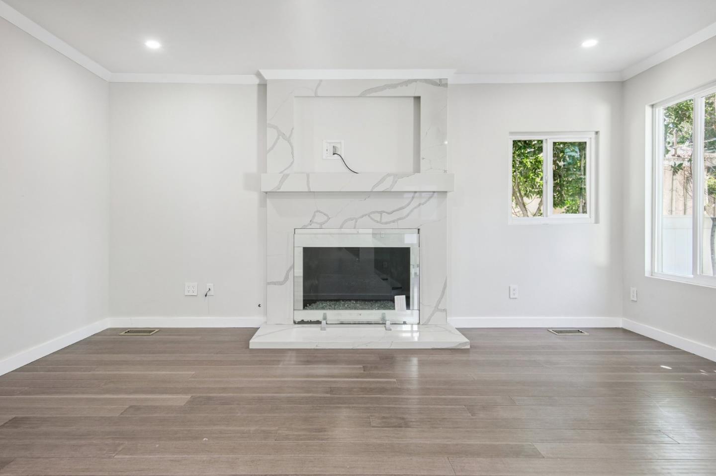 Detail Gallery Image 3 of 19 For 6134 Fair Ave, North Hollywood,  CA 91606 - 3 Beds | 2 Baths