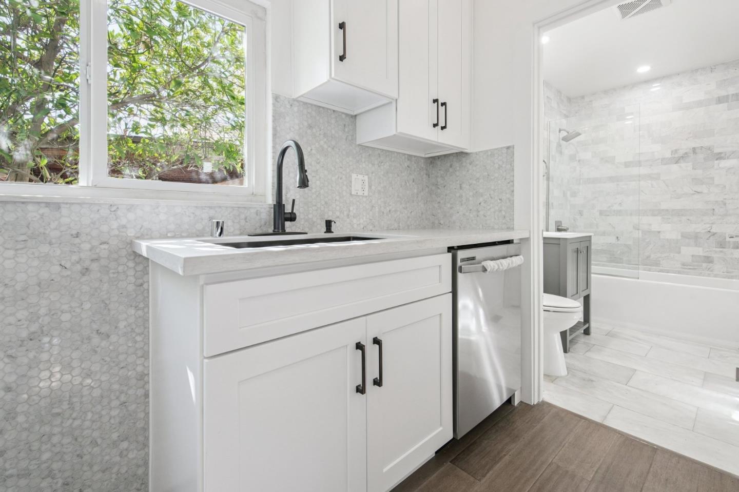 Detail Gallery Image 7 of 19 For 6134 Fair Ave, North Hollywood,  CA 91606 - 3 Beds | 2 Baths