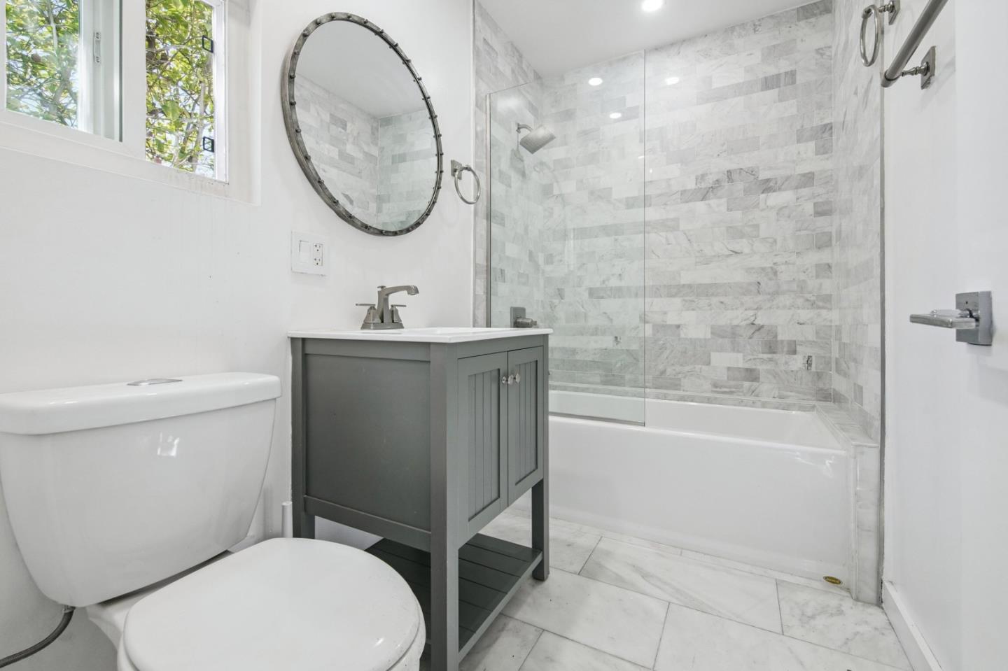 Detail Gallery Image 8 of 19 For 6134 Fair Ave, North Hollywood,  CA 91606 - 3 Beds | 2 Baths