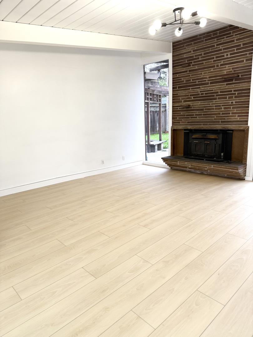 Detail Gallery Image 4 of 23 For 152 Atherwood Ave, Redwood City,  CA 94061 - 3 Beds | 0 Baths