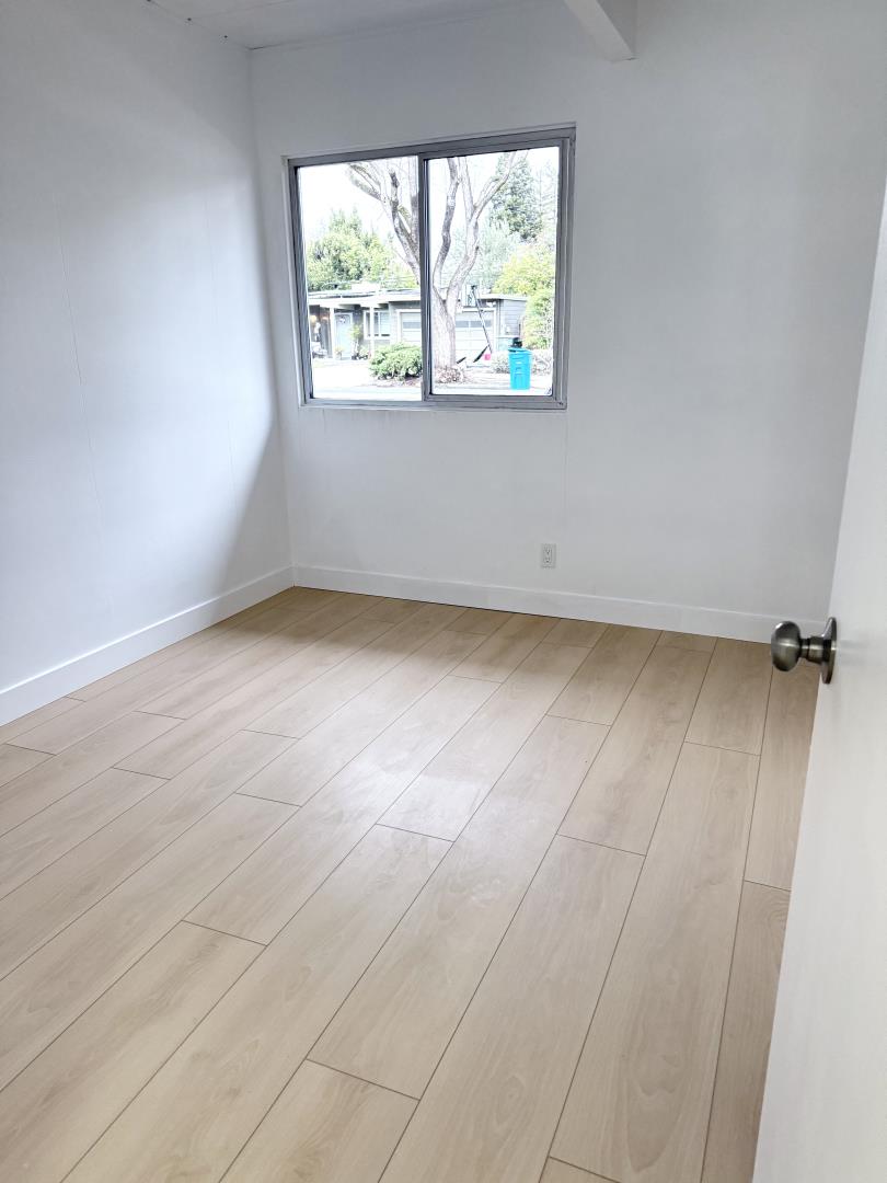 Detail Gallery Image 9 of 23 For 152 Atherwood Ave, Redwood City,  CA 94061 - 3 Beds | 0 Baths