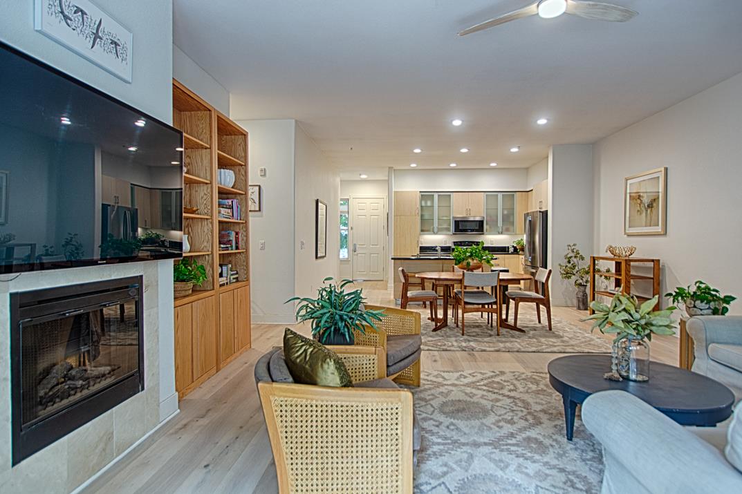 Detail Gallery Image 10 of 31 For 2030 N Pacific #115,  Santa Cruz,  CA 95060 - 3 Beds | 2 Baths