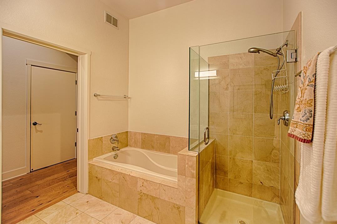Detail Gallery Image 13 of 31 For 2030 N Pacific #115,  Santa Cruz,  CA 95060 - 3 Beds | 2 Baths